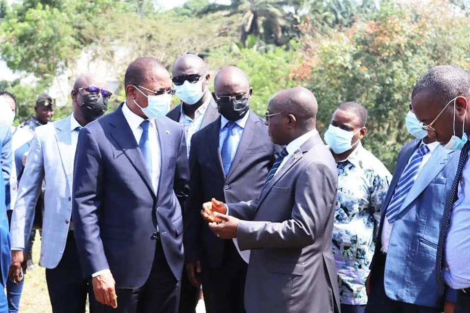 Occupations anarchiques à Cocody : deux chantiers démolis par le ministre Bruno Koné
