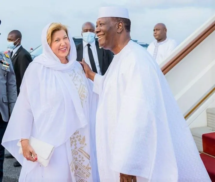 Côte d’Ivoire: De retour d’Arabie Saoudite, Alassane Ouattara et Dominique prêts pour le Ramadan