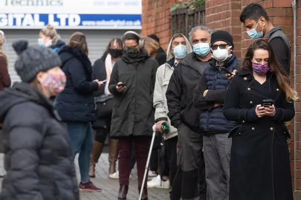 Cherté de la vie: des millions de Britanniques ne mangent plus à leur faim ou doivent sauter des repas