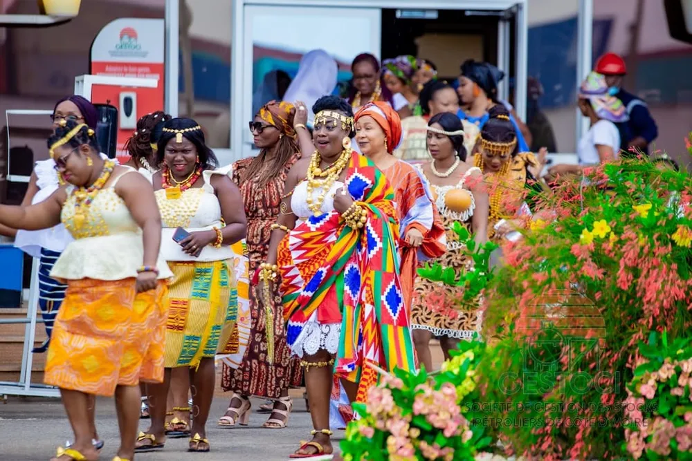 « La Fête des Mères en Côte d’Ivoire : Une célébration unique où les hommes honorent leurs épouses »