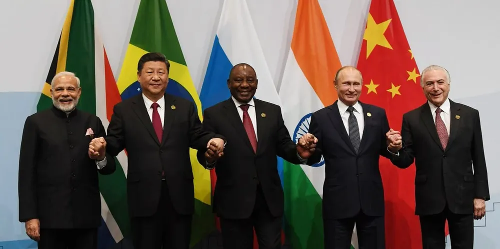 Poutine vs Occident : « la crise militaire n’est que la face visible d’une vive guerre économique »