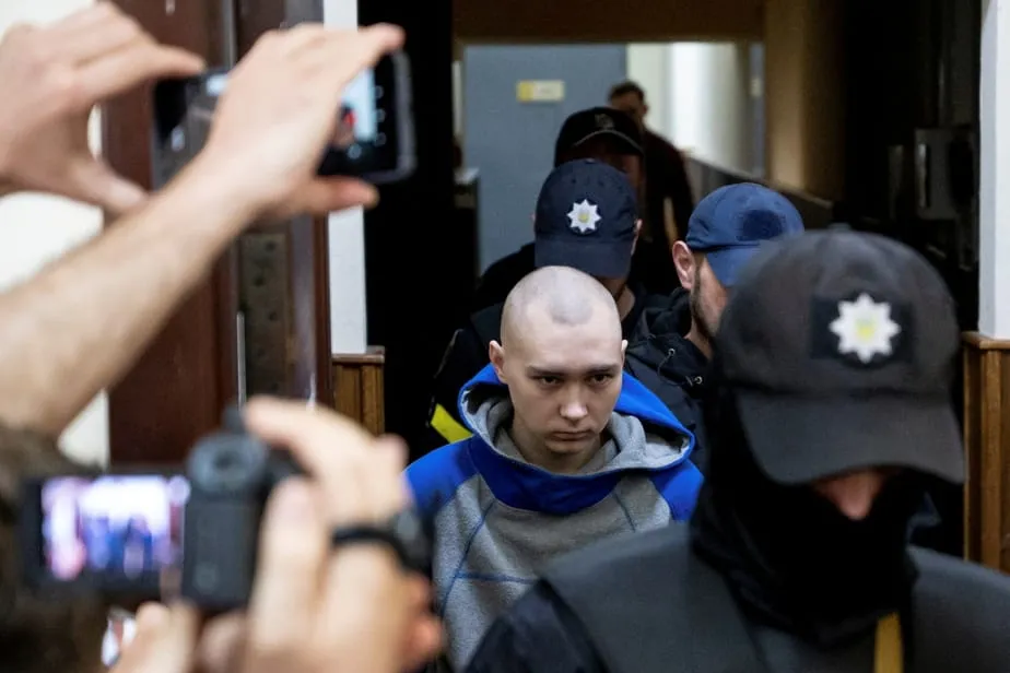 Vadim Chichimarine: prison à vie pour le jeune soldat russe jugé pour crime de guerre en Ukraine