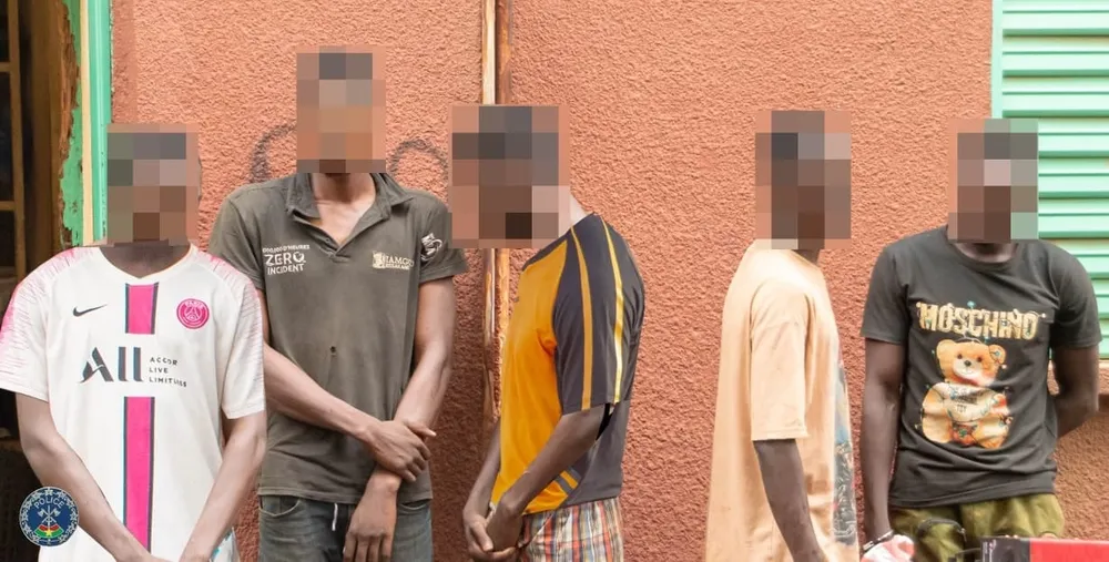 Burkina : 21 personnes arrêtées pour trafic de carburant au profit des terroristes