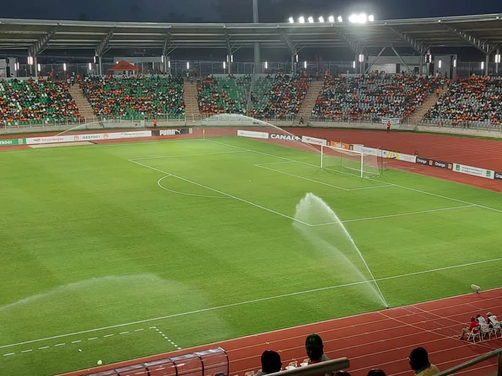 Stade de Yamoussoukro: les recommandations de la CAF levées