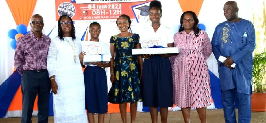 Lycée Sainte Marie de Cocody: les meilleures élèves primées