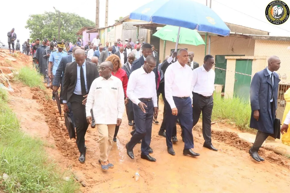 Glissement de terrain Attécoubé à Mossikro: les ministres Belmonde Dogbo, Vagondo, Danho et Patrick Achi sur le lieu du sinistre, des images