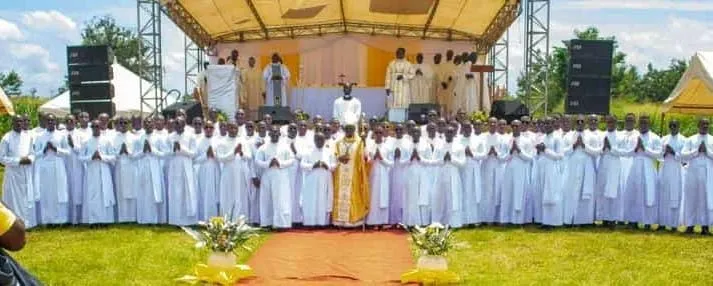 Daloa: Prise de soutane de 67 séminaristes