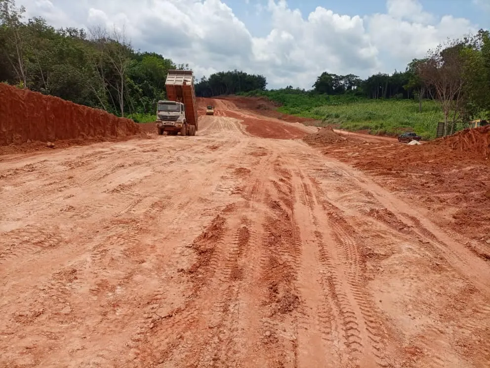Aménagement et bitumage de l’axe Yakassé-Attobrou – Bieby – Bettié: les travaux avancent bien