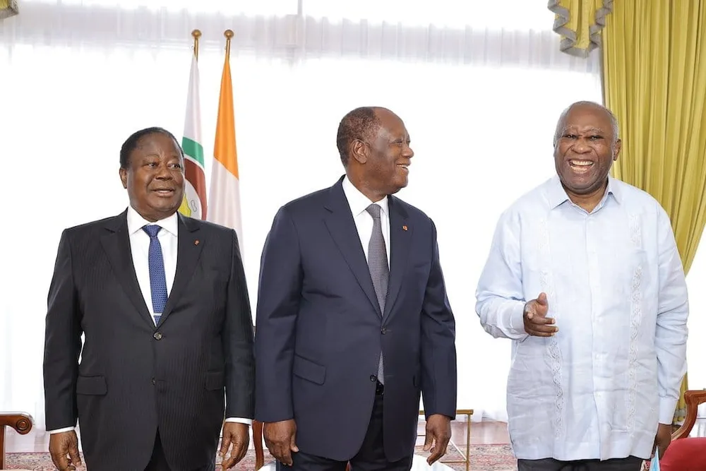 Limite âge pour la présidentielle: Meiway réagit, « ils ont des enfants compétents »