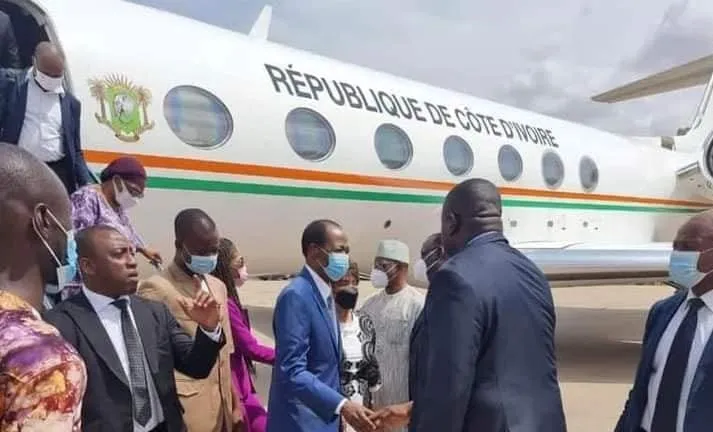 Blaise Compaoré évacué vers Doha : tout sur l’état de santé de l’ex-président du Burkina