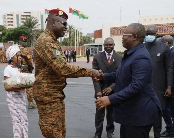 Transition au Burkina: arrivée d’Umaro Sissoco, Président de la CEDEAO à Ouagadougou