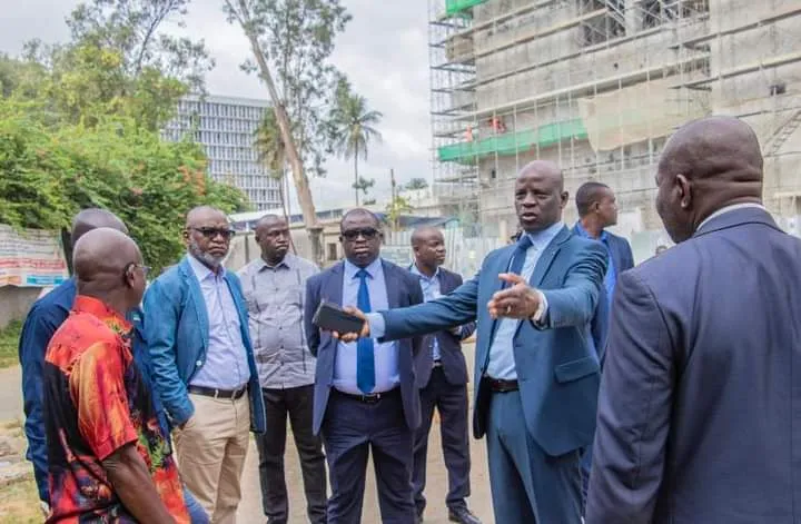 Université de Cocody: le ministre Adama Diawara visite le nouveau quai de la Sotra