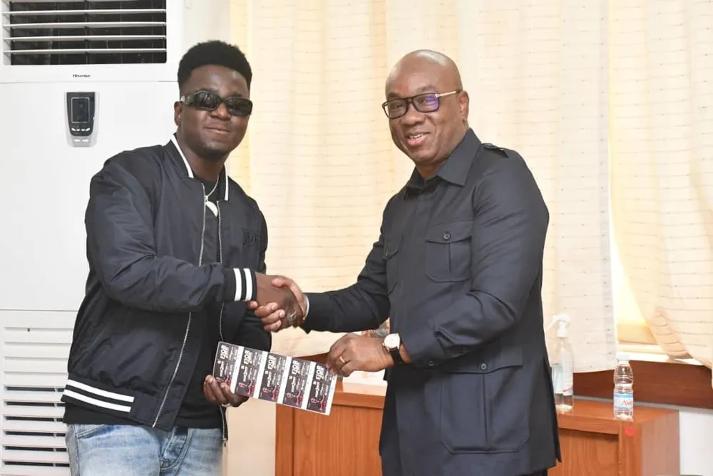Concert : Fior 2 Bior invite Idriss Diallo, Président de la FIF à son spectacle