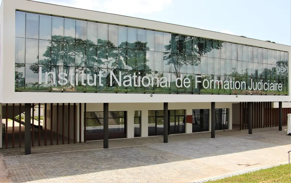 Résultats concours INFJ 2023 « Contrôleurs des établissements pénitentiaires » disponibles : 18 candidats admis, la liste