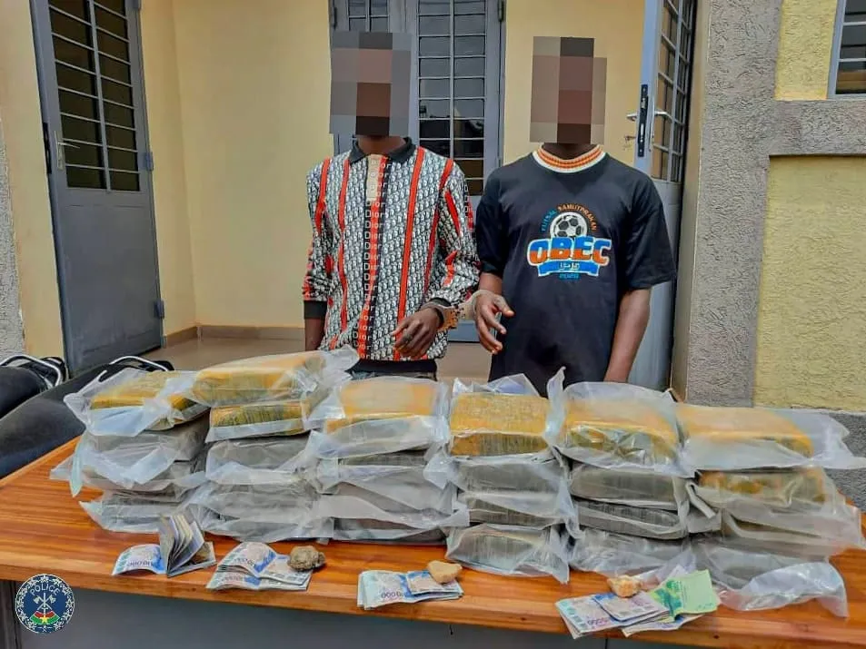 Deux réseaux de malfrats démantelés à Ouagadougou: une importante quantité drogue saisie, de faux FDS arrêtés
