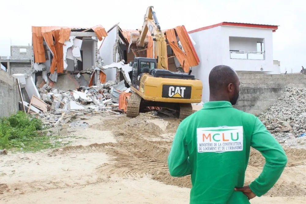 Cocody: Démolition de 5 villas duplex pour défaut de permis de construire