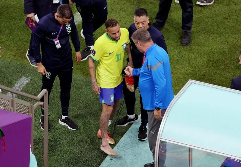 Fin de Mondial 2022 pour Neymar ? : le joueur brésilien souffre d’une entorse à la cheville droite