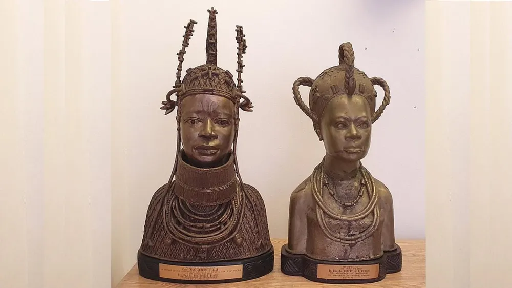 L’Allemagne restitue 22 bronzes volés au royaume de Benin