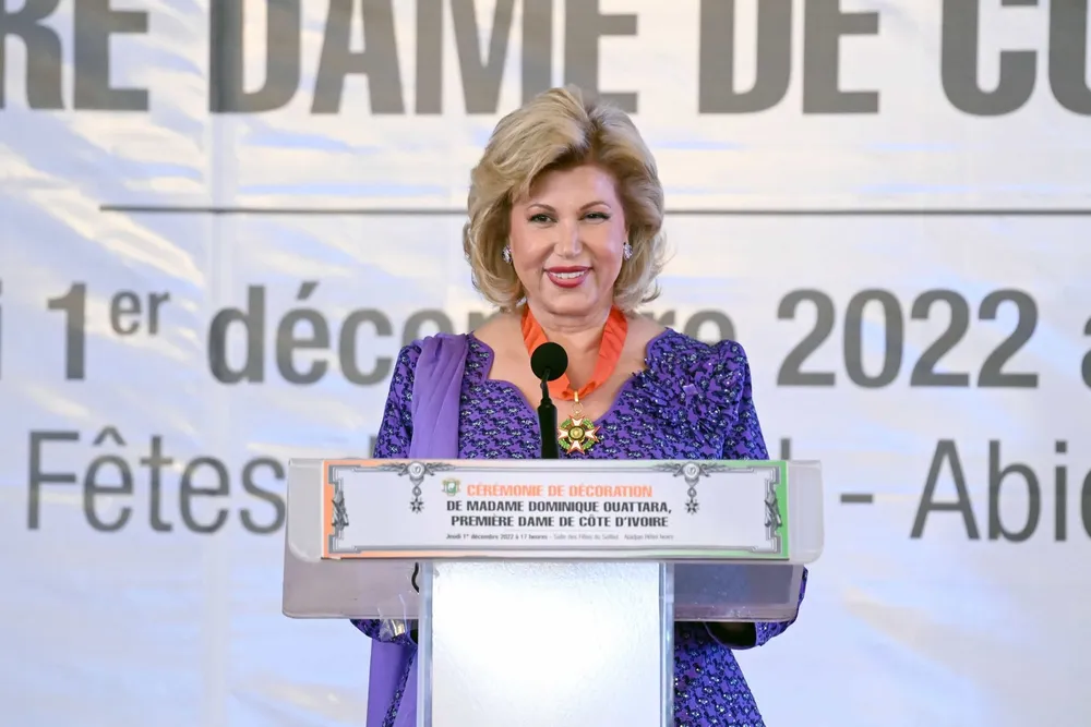 Dominique Ouattara, lors de la cérémonie de décoration : « de nombreux défis restent à relever et nous y arriverons »