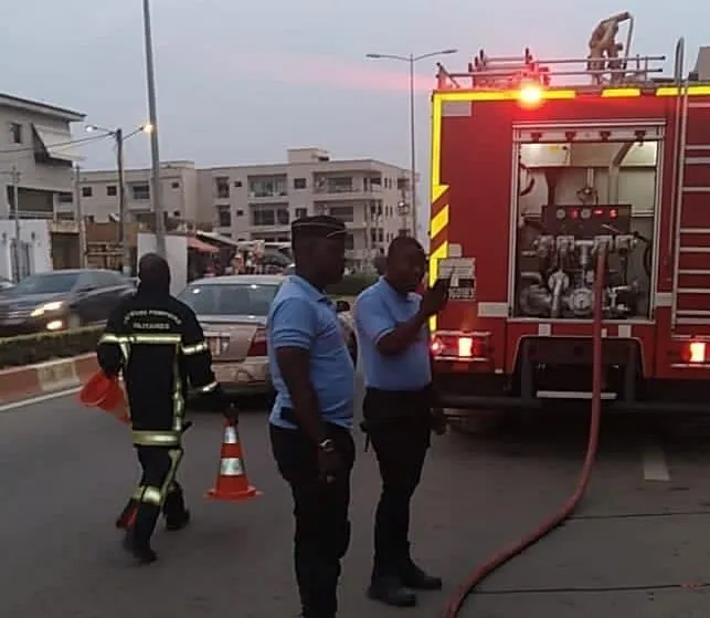 Incendie à Abatta carrefour AB Center