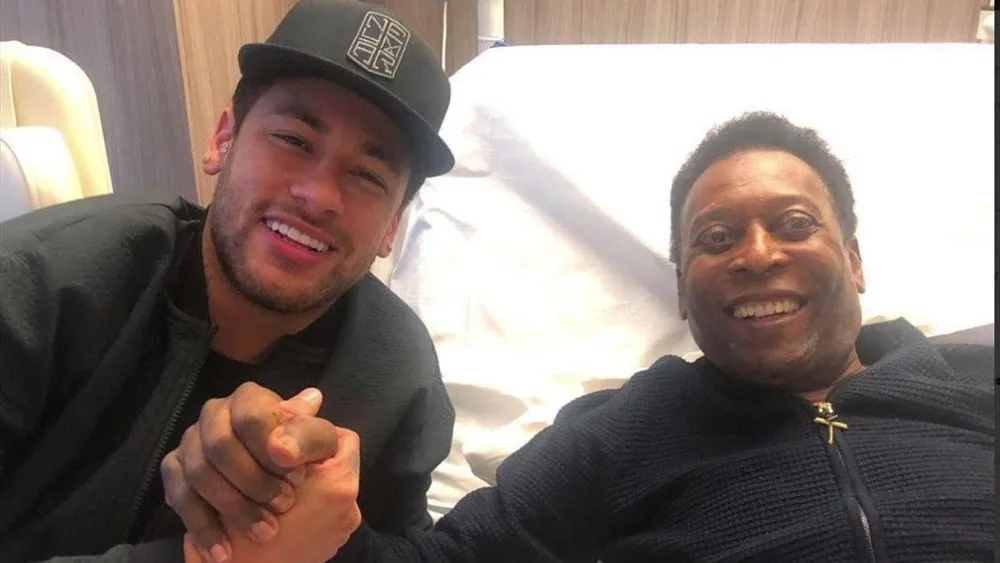Mort de Pelé: la réaction de Neymar, « il est parti mais sa magie reste »