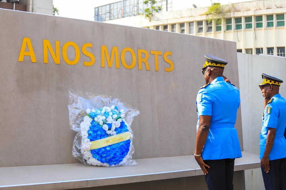 Côte d’Ivoire : la Police nationale rend hommage à ses agents tombés au champ d’honneur