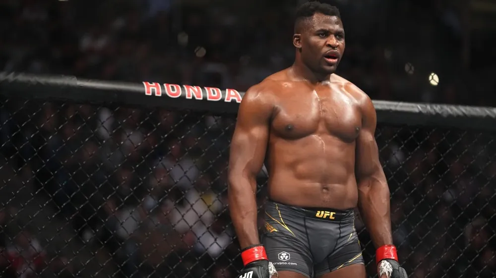 Ngannou entre dans le top 10 de la WBC : la ceinture de Fury en ligne de mire