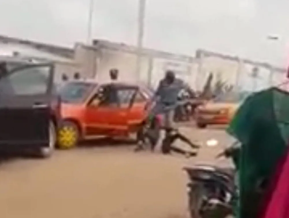 Soubré : un gendarme bat un conducteur de taxi, la hiérarchie de la Gendarmerie Nationale procède à son arrestation