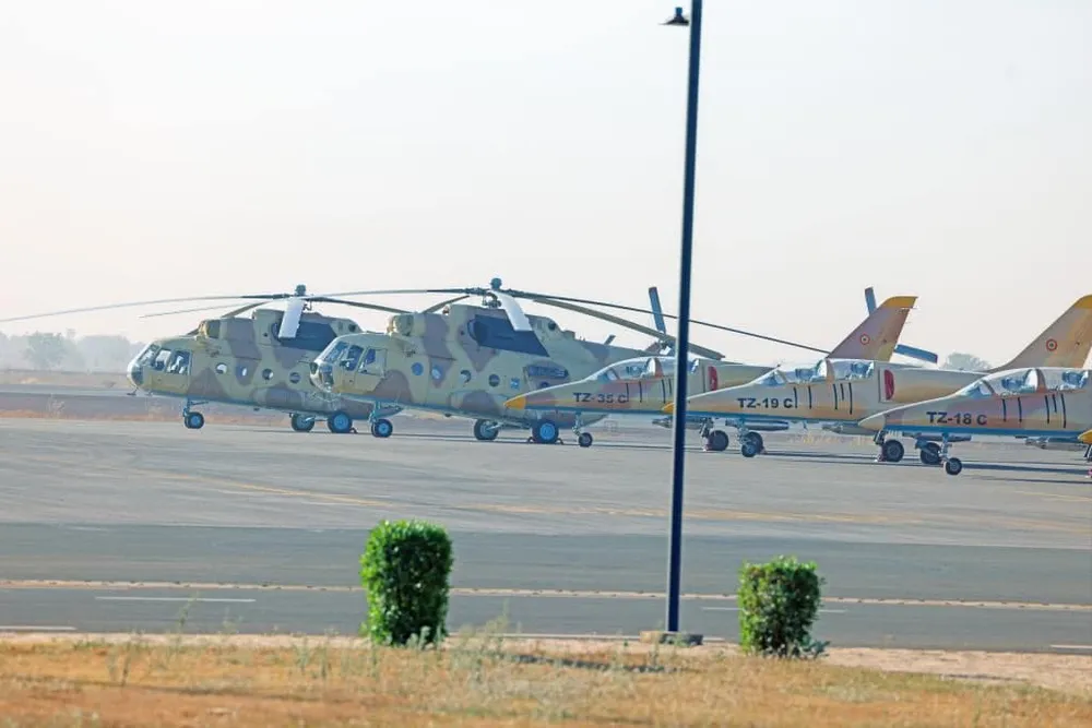 Mali : un hélicoptère de l’armée s’écrase dans un quartier résidentiel de Bamako
