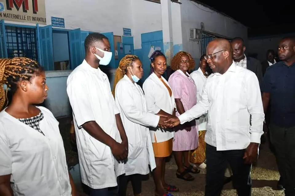 Le Ministre Dimba visite plusieurs centres de santé à Agboville