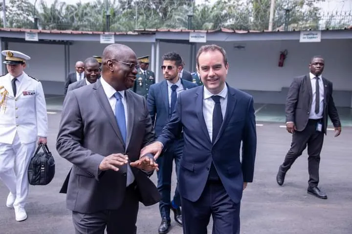 Après la fin des opérations des troupes françaises au Burkina, Sébastien Lecornu, le ministre français des armées à Abidjan