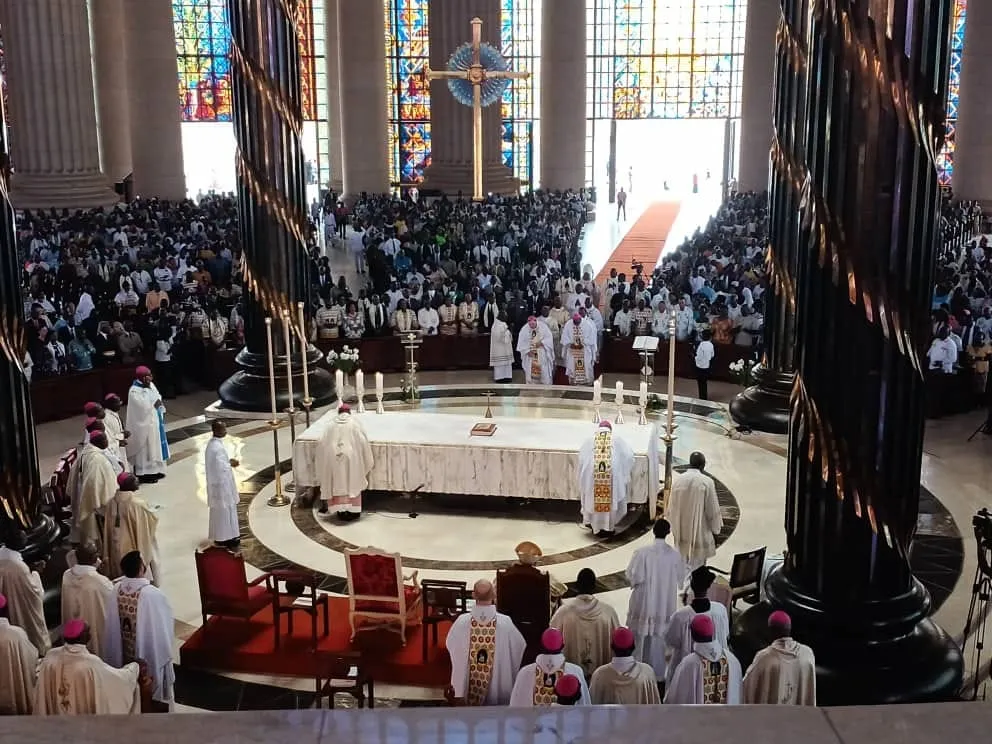 Messe d’ordination épiscopale de Mgr Joseph Kacou Aka, nouvel évêque de Yamoussoukro : des images
