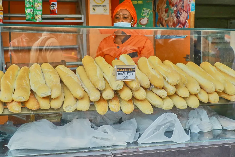 Souveraineté alimentaire : la Côte d’Ivoire investit dans l’igname et le manioc plutôt que blé