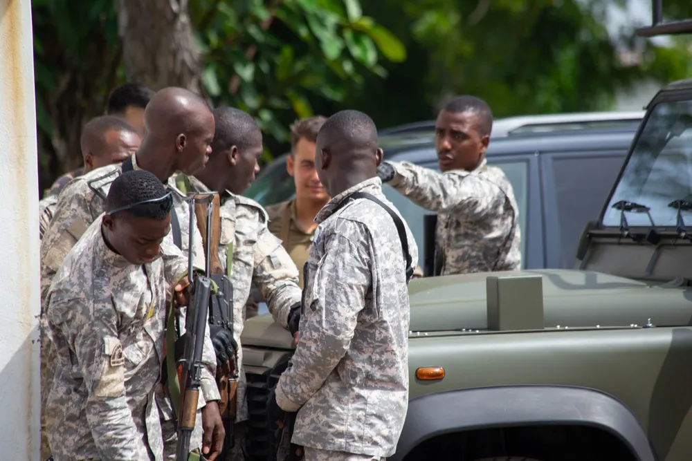 La Garde Républicaine des Forces Armées de Côte d’Ivoire poursuit sa montée en puissance aux côtés de l’armée française: des images