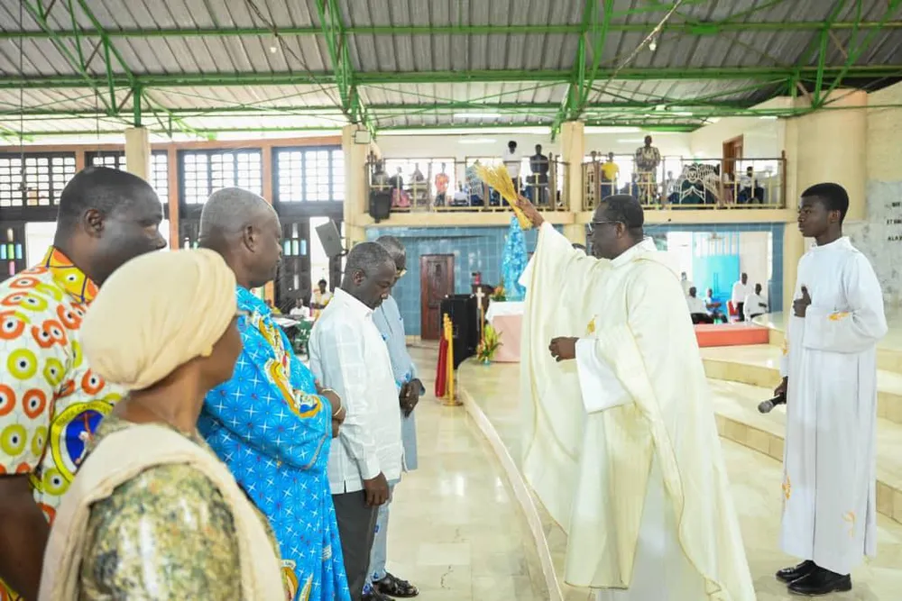 Assomption 2023: quand Bictogo confie ses projets politiques à la Vierge Marie