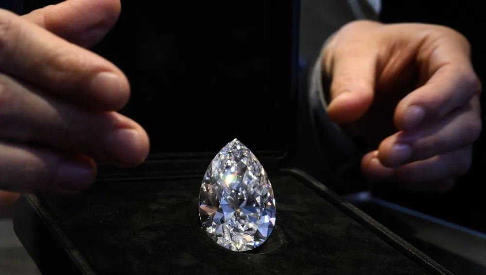 Découverte d’un diamant blanc de 1.080 carats au Botswana