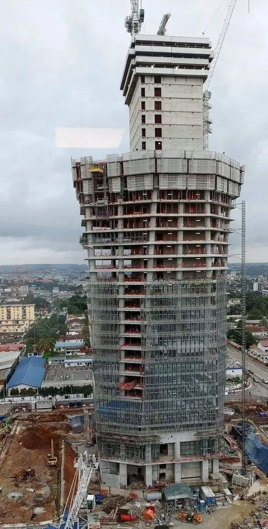 Tour F d’Abidjan : l’état d’avancement des travaux