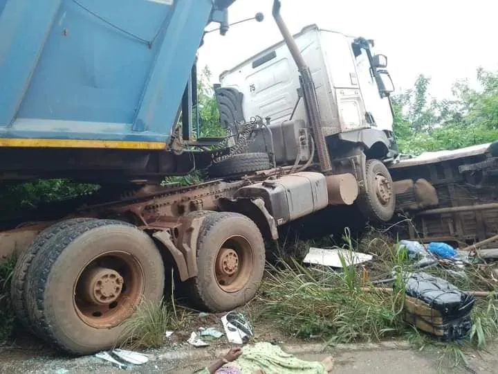 Grave accident de la route à Biankouma ce 24 septembre: collision entre un camion et un massa, 4  morts