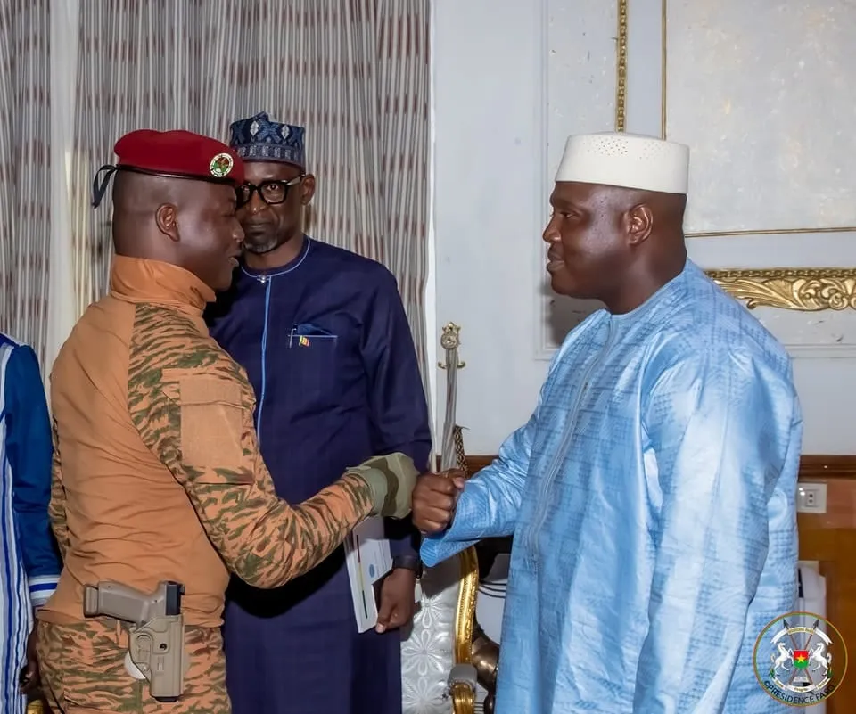 Coopération Burkina – Mali : des émissaires d’Assimi Goïta chez Ibrahim Traoré à Ouagadougou