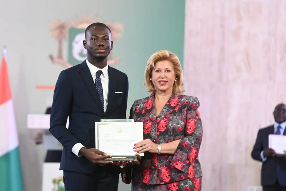 Othniel Yohann Ahua N’Goran : Prix de l’excellence 2023 du meilleur élève au Bac
