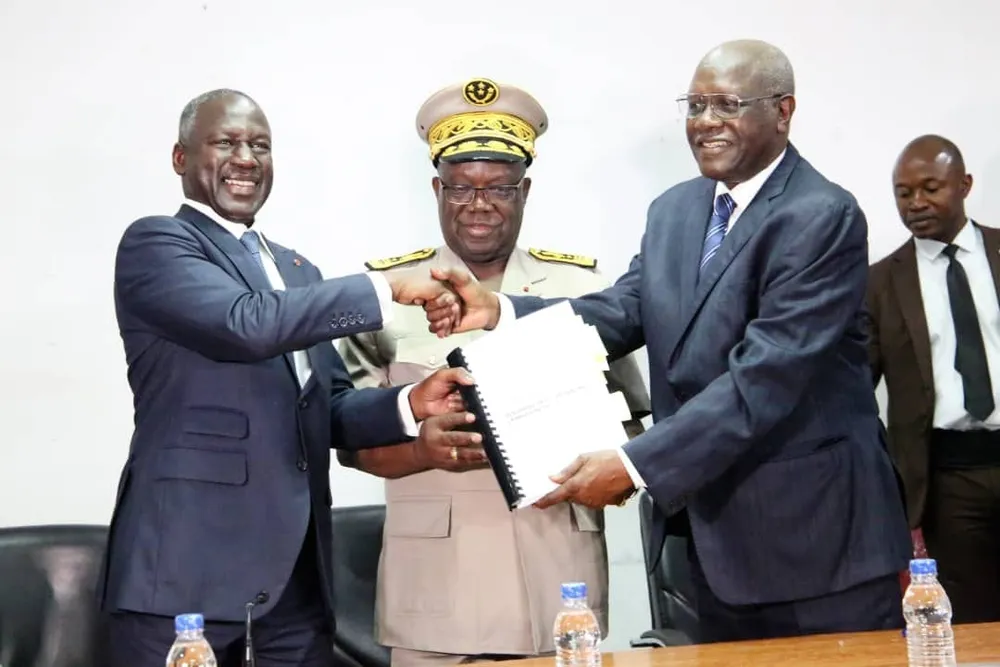 Revue de presse ivoirienne du 11 octobre 2023: Kafana Koné remet Yopougon à Bictogo, Michel Gbagbo ne veut plus de la CEI