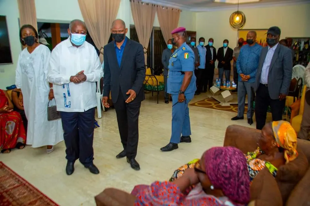 Laurent Gbagbo rend hommage à Adja Sangaré et Sita Bako