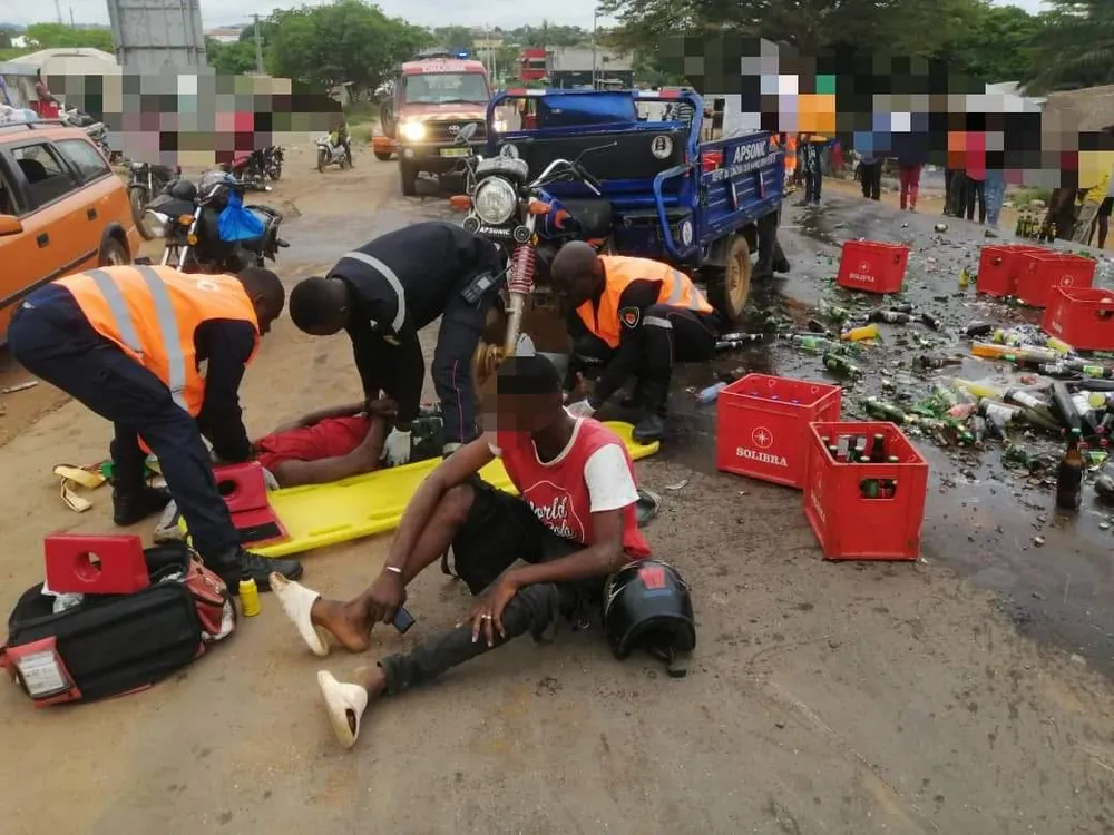 Grave accident à Bondoukou : collision entre deux voitures et un tricycle, deux victimes