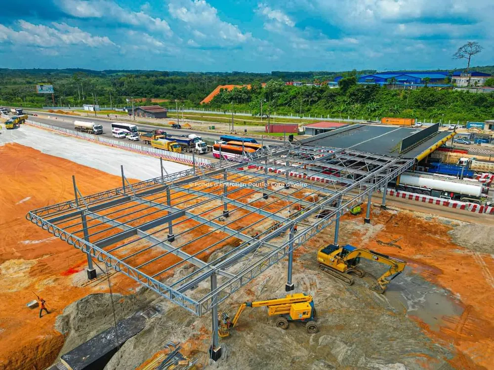 Travaux d’élargissement de la barrière de la station de péage d’Attinguié