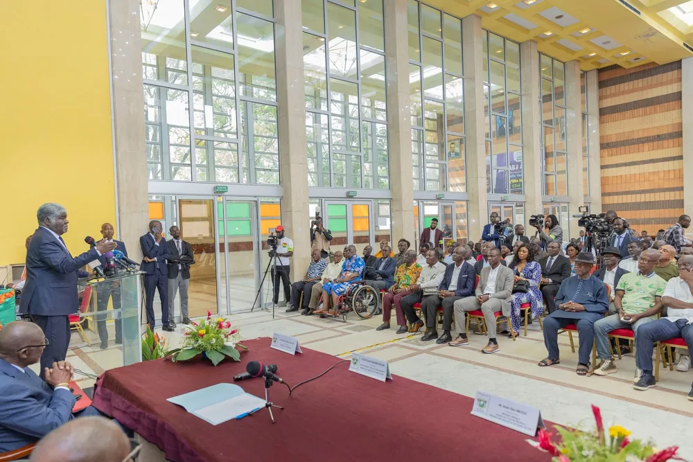 CAN 2023 : Beugré Mambé appelle les Gloires du football ivoirien à soutenir les Eléphants