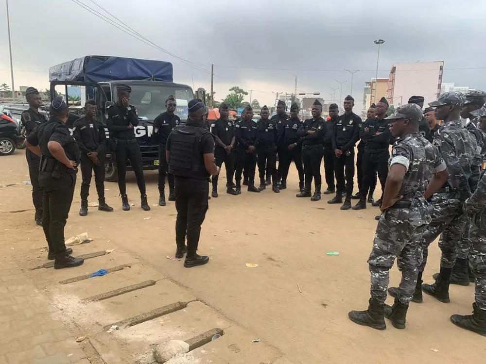 Abidjan : la police traques des motos taxis et tricycles des grandes artères du nouveau CHU de Angré