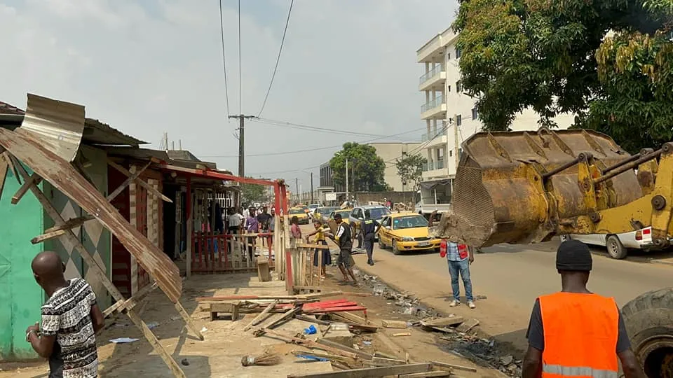 Abobo : déguerpissement des voies gendarmerie – Pharmacie Matene – BC, Samaké – Abobo-Baoulé – Belle ville, Biabou