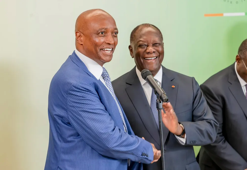Motsepe salue le leadership de Ouattara pour l’organisation de la CAN 2023