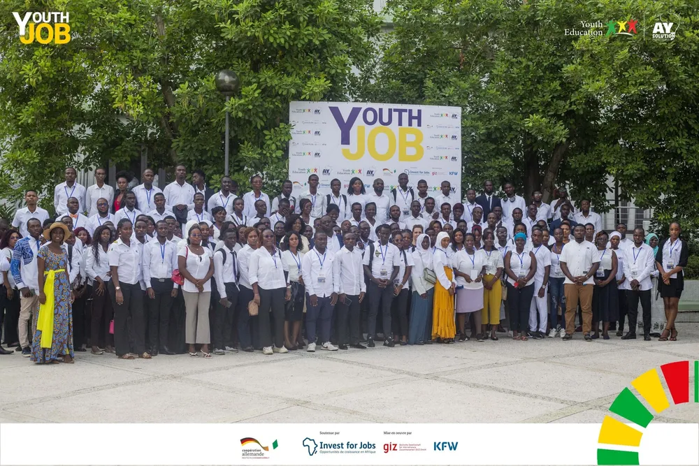 Programme Youth Job 2024 : 100 jeunes diplômés sur la voie de l’insertion professionnelle en Côte d’Ivoire