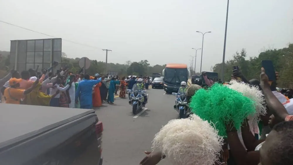 CAN 2023 : les Éléphants accueillis par des supporters à Bouaké